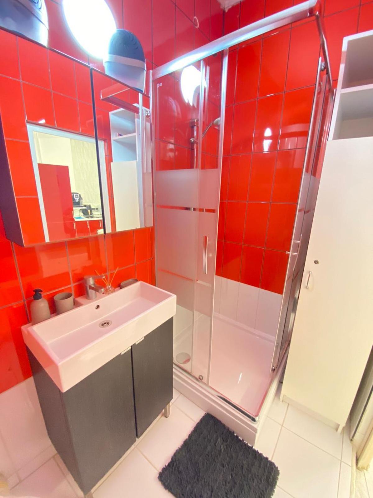 Yes, Yes! Lovely Apartment Good Amenities Budapest Center Exterior foto